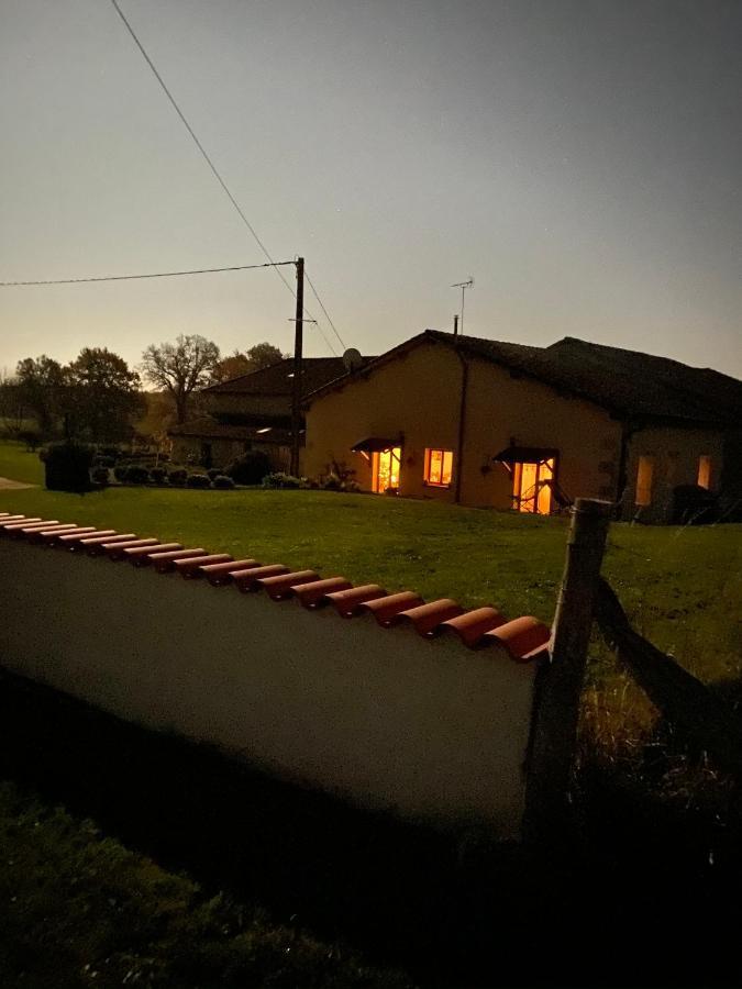 Gite Charbonnaud Laprade  Dış mekan fotoğraf