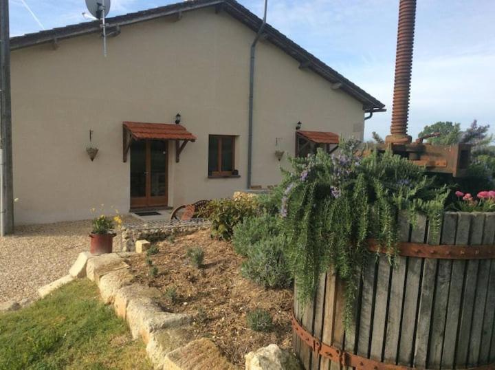 Gite Charbonnaud Laprade  Dış mekan fotoğraf